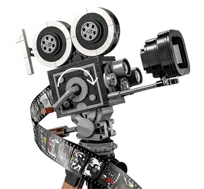 LEGO_43230_alt4.jpg