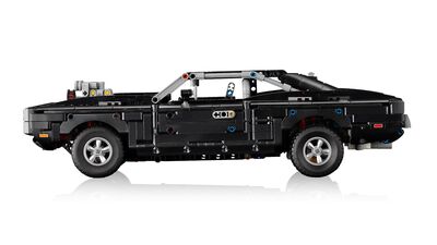 LEGO_42231_WEB_SEC02_NOBG.jpg