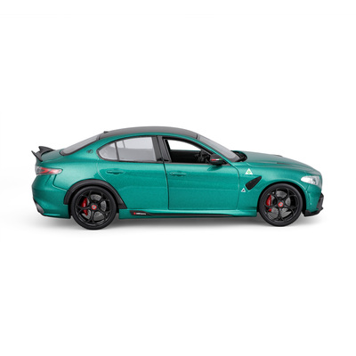 11048_BBUR_AlfaRomeoGiuliagta_GRN_PRD_4.jpg