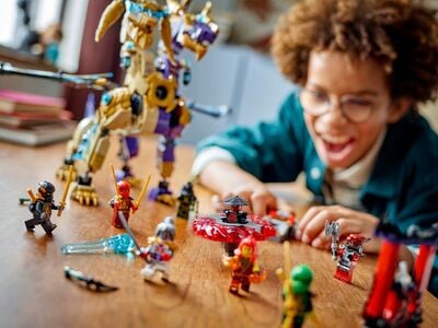 LEGO_71836_Lifestyle_cons_2_en-gb.jpg