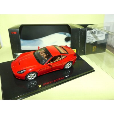 ferrari-california-rouge-hotwheels-elite-n5592-143.jpg