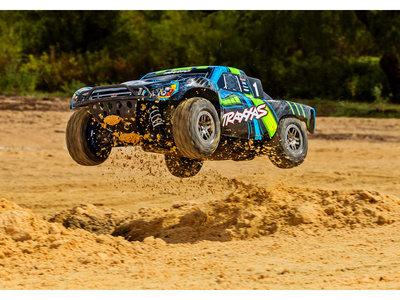 01_68277-4-Slash-4x4-Ultimate-ACTION-GREEN-8050.jpg