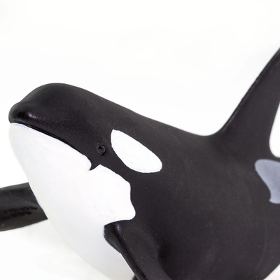 c4ab30_1600x1600_crop_center.jpg