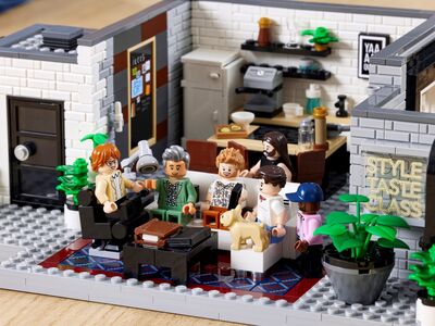 LEGO_10291_alt17.jpg