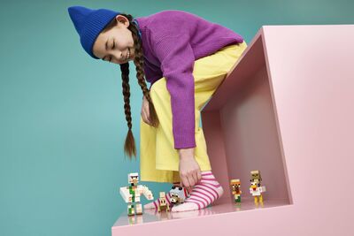 LEGO_21592_Lifestyle_Cons_05.jpg
