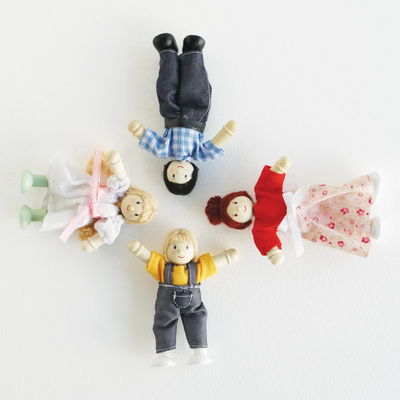 P053_3.dollfamily.jpg