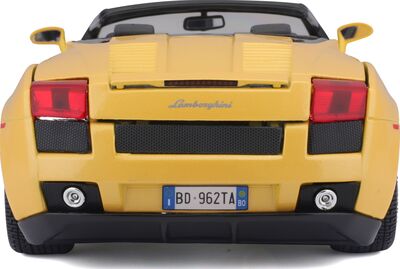 12016_BBUR_LambGallardoSpyder_YLW_PRD_8_výsledok.jpg