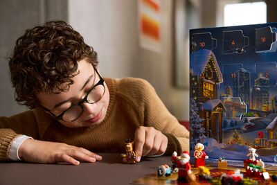 LEGO_60475_Lifestyle_Cons_3_en-gb.jpg