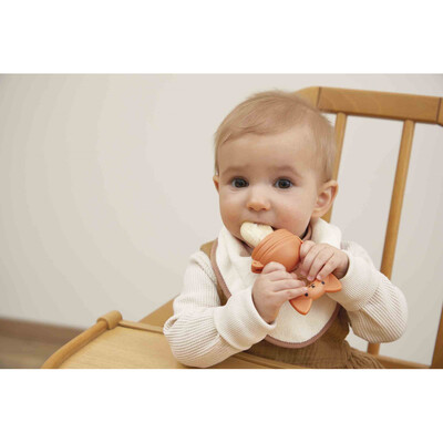 baby-bib-and-feeder-set (9).jpg