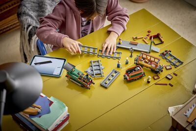LEGO_60511_Lifestyle_build.jpg