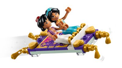 LEGO_43295_WEB_SEC01_NOBG.jpg