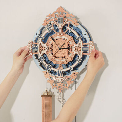LC701_4.clock.jpg