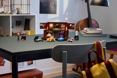 LEGO_76785_Lifestyle_Envr_en-gb.jpg