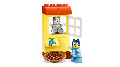 LEGO_10469_WEB_SEC02_NOBG.jpg