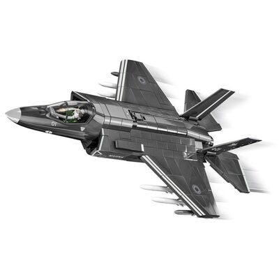 5895-F-35B STOVL Lightning II-scene-front.jpg