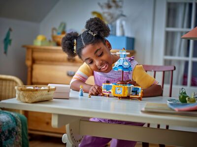 LEGO_43266_Lifestyle_cons_en-gb.jpg