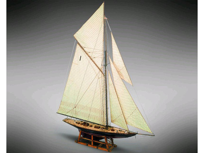 Britannia-Bausatz-1-64-Mamoli-21744_b_2.jpg
