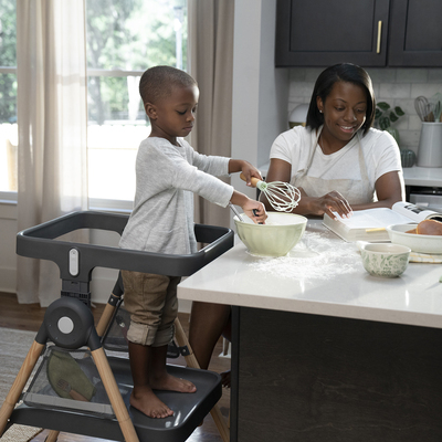 AGS/16871-1/16871_ING_Mealtime_LS_crop_0528.jpg