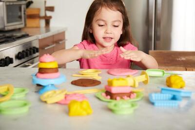 170601_greentoys__cake_dough_0005_0_1024x.jpg