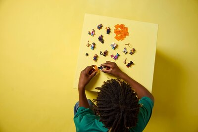LEGO_71050_Lifestyle_Build_en-gb.jpg