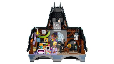 LEGO_76781_WEB_SEC06_NOBG.jpg