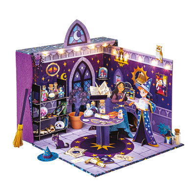 J09140_Janod_Atelier_Kreativna_sada_DIY_Vyrob_si_sam_3D_Hodina_carodejnictva_Magicka_skola_02.jpg
