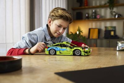LEGO_42229_Lifestyle_Cons.jpg