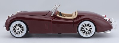 22018_BBUR_1951JaguXK120Roadster_RED_PRD_4_výsledok.jpg