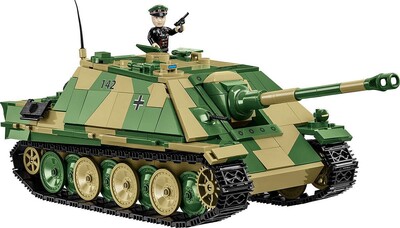 2574-Sd.Kfz.173 Jagdpanther-scene-front.jpg
