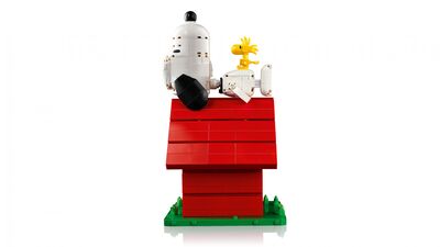 LEGO_21368_WEB_SEC02_NOBG.jpg