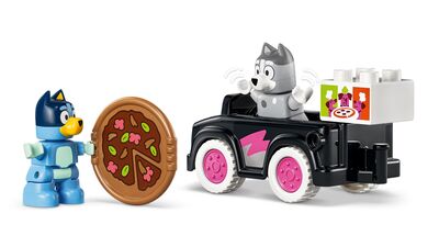LEGO_10469_WEB_SEC01_NOBG.jpg