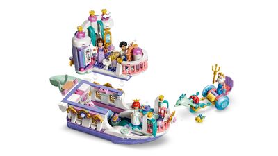 LEGO_43299_WEB_SEC03_NOBG.jpg