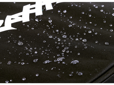 9916-Water drops-Close up.jpg