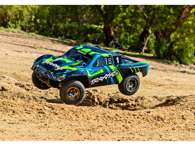 03_68277-4-Slash-4x4-Ultimate-ACTION-GREEN-8036.jpg