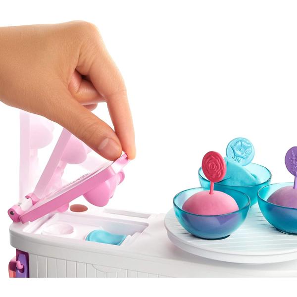 Mattel Barbie Salon krásy herní set s běloškou GJR84 (obrázek 3)