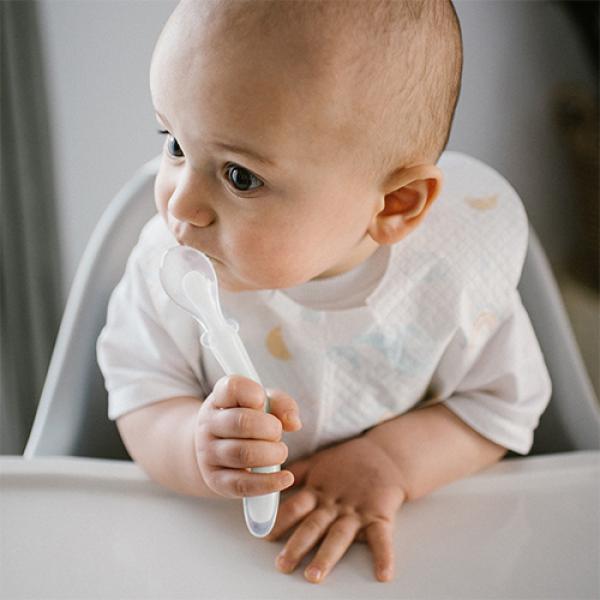 BABYONO Lžička silikonová - mint 6m+ (obrázek 5)