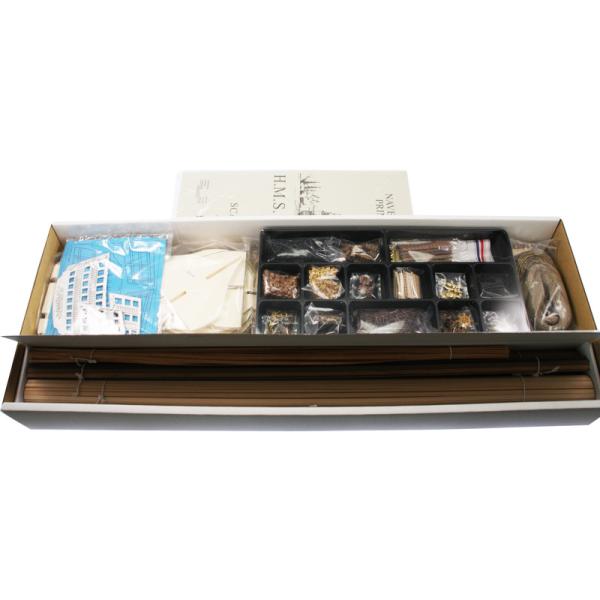 COREL H.M.S. Victory 1765 1:98 kit (obrázek 5)