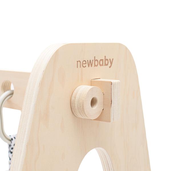Vzdělávací dřevěná hrazdička s hračkami New Baby
