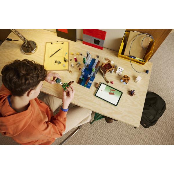LEGO® Minecraft™ 21597 Základna Ghasta (obrázek 9)