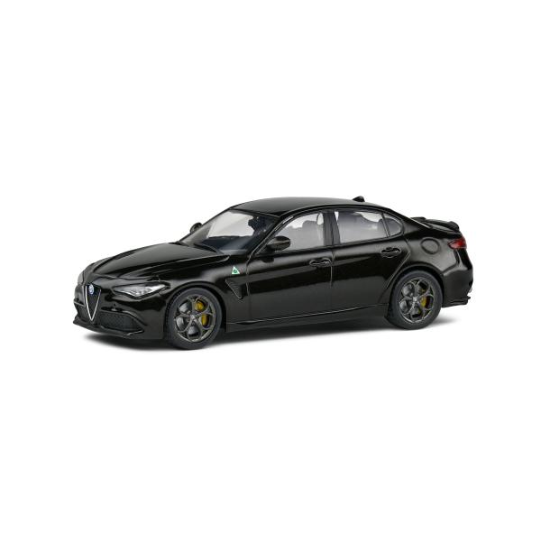 1:43 ALFA ROMEO GIULIA QUADRIFOGLIO BLACK