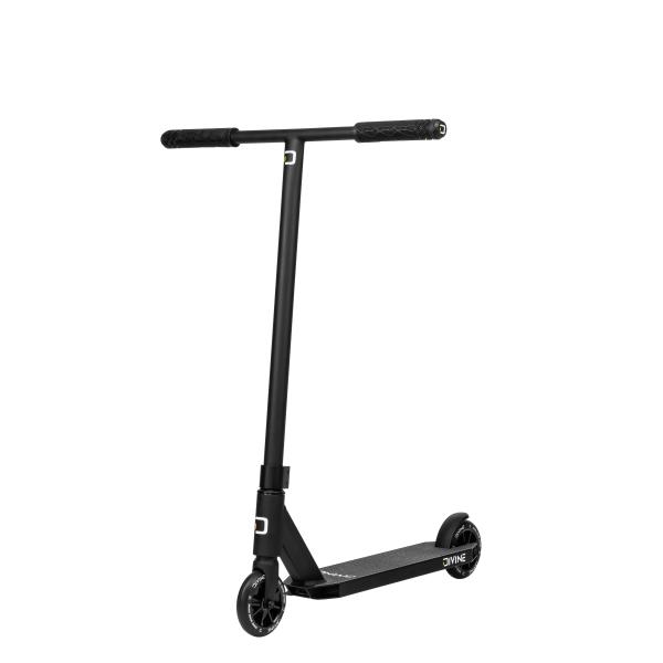 Kolobežka park Divine Godie čierna