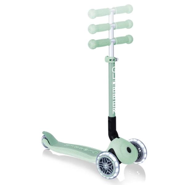 Globber koloběžka Junior Foldable lights Ecologic - Pistachio (obrázek 5)