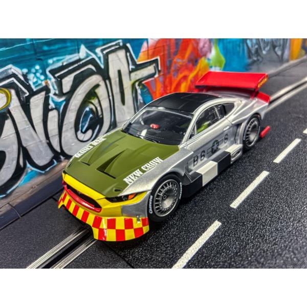 Auto Carrera D132 – 32066 Ford Mustang GTY