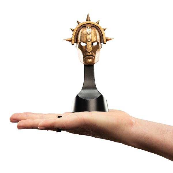 Weta Workshop Warhammer: Age of Sigmar-Stormcast Eternal Liberator Helm Replika (obrázek 5)