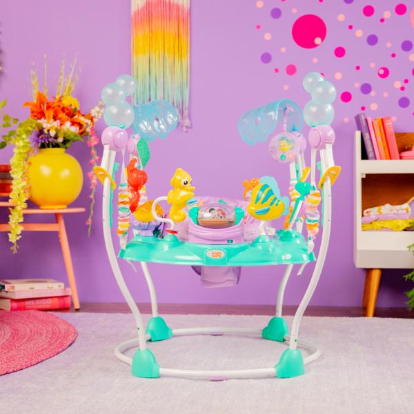 DISNEY BABY Skákadlo THE LITTLE MERMAID Sea of Activities™ (obrázek 4)