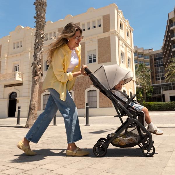 KINDERKRAFT Kočárek sportovní Indy 3 Urban Grey