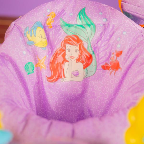 DISNEY BABY Skákadlo THE LITTLE MERMAID Sea of Activities™ (obrázek 6)