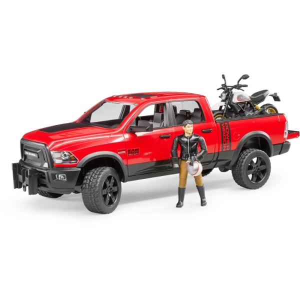 Bruder 02502 Terénní auto RAM, motorka Scrambler Ducati Desert, figurka