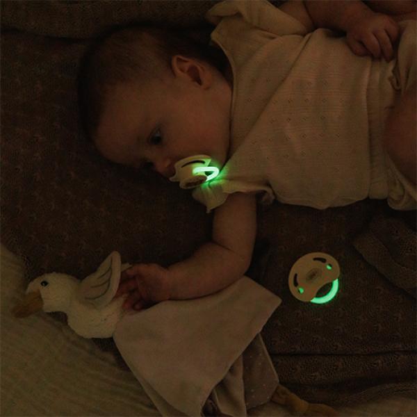 BABYONO Dudlíky silikonové symetrické 0-6m, 2 ks