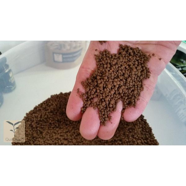 INVITAL Japonská půda 3 l Prášek hnědý japonský substrát